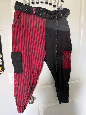 Hot Topic Red & Black Striped Cargo Pants - Two-Tone Streetwear